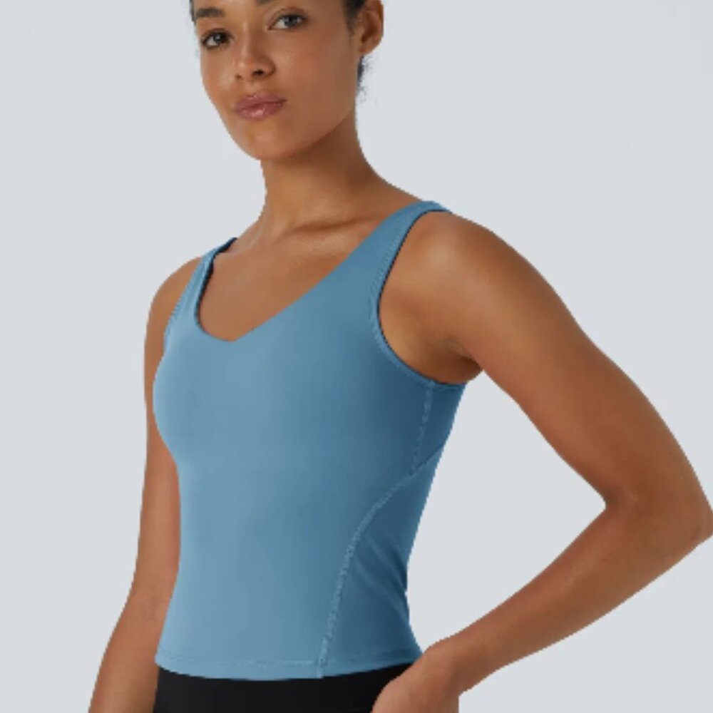 NWT Halara SoftlyZero Plush Padded V Neck Plain Tank Top Warm Mid Blue Medium